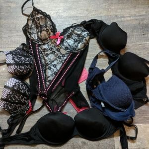 Huge lot of Victoria's secret and aerie bras.